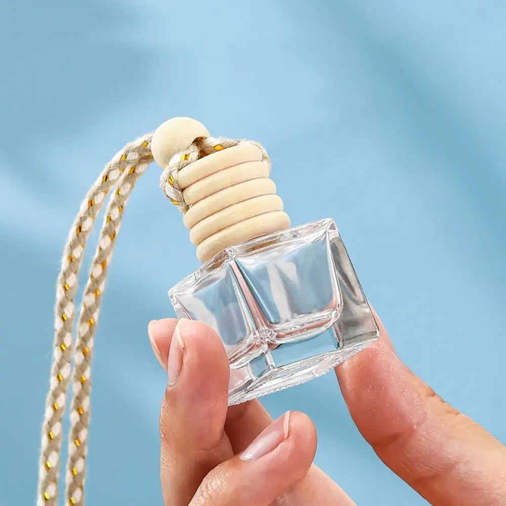 معطر سيارة زجاجي 5مل معلق بغطاء خشبي قابل لإعادة الملء – Car Aroma Diffuser 5ml Mini Refillable Hanging Glass Pendant Wooden Cap Air Freshener
